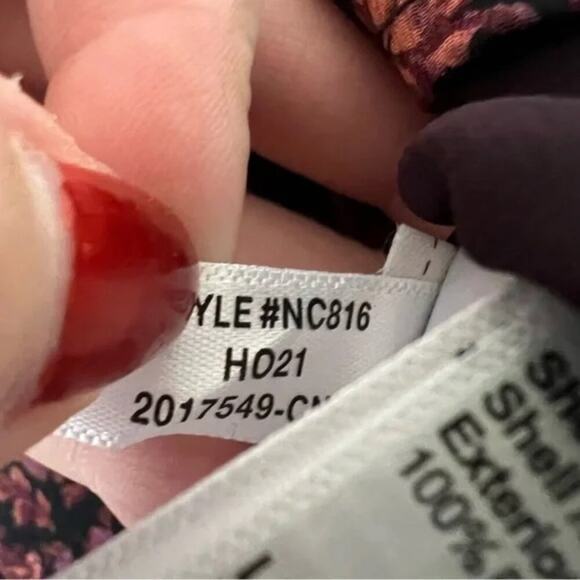 Madewell (Re)sourced Georgette Smocked-Cuff Button-Front Top in Orchard Floral - Picture 9 of 10